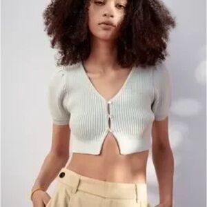 Zara Sweater in Size M